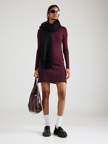 ARMEDANGELSPulover 'Alaani' - crvena boja: prednji dio