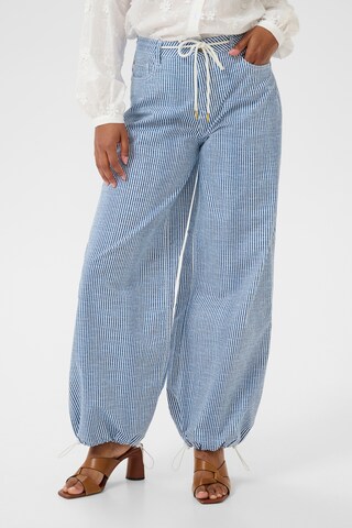 Cream Tapered Trousers 'Berta' in Blue: front