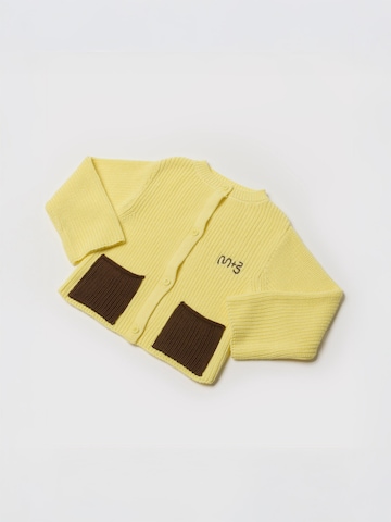 Maru + Bo Cardigan 'CARDIGAN WITH CONTRAST COLOR POCKETS' i gul