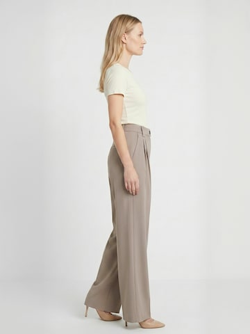 Opal Studio Regular Trouser ' Sassi ' in Braun