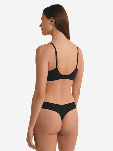 Triangolo Reggiseno 'Pure Invisible' di ETAM in nero