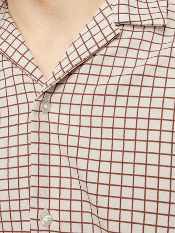 JACK & JONES Comfort Fit Skjorte i beige