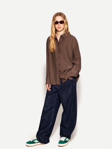 Bershka Blus i brun: framsida