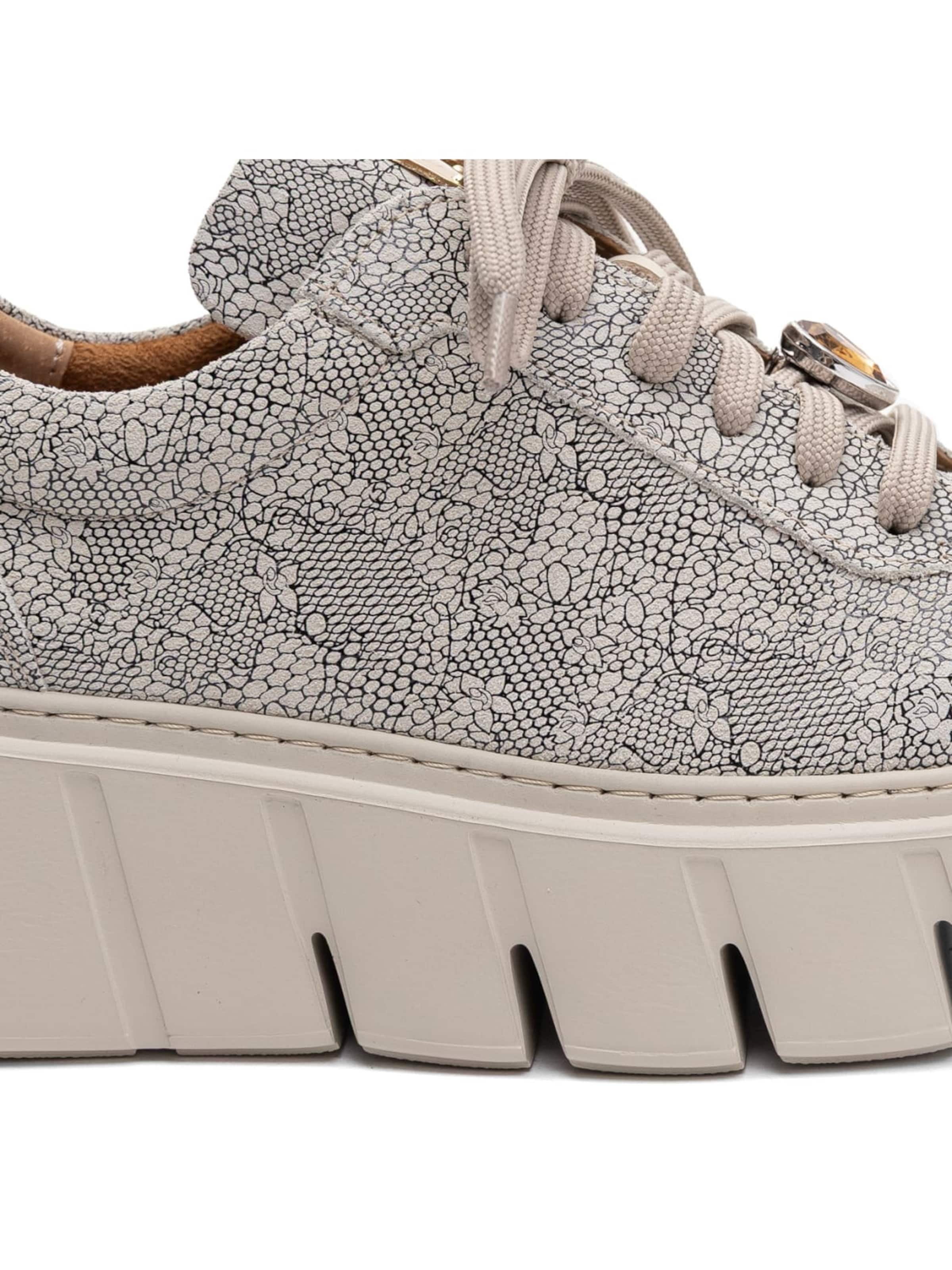 Maciejka Sneakers in Beige