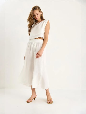 Tailleur di Bianco Lucci in beige