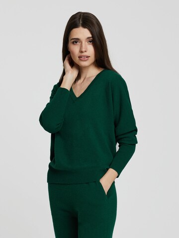 Marc & André Sweater 'ENTWINED' in Green: front