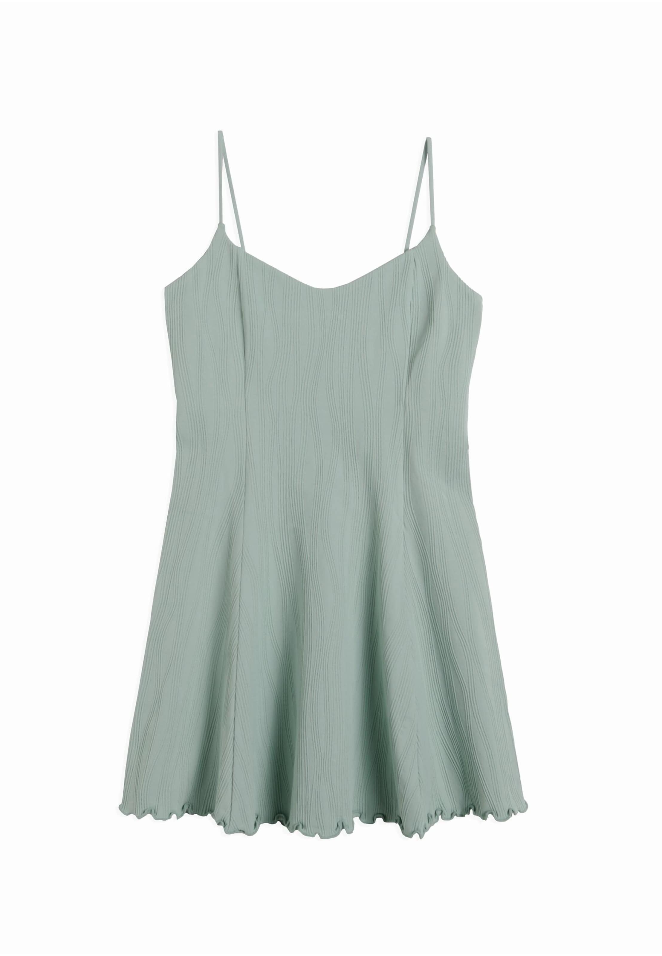 Aim'n Dress in Green: front