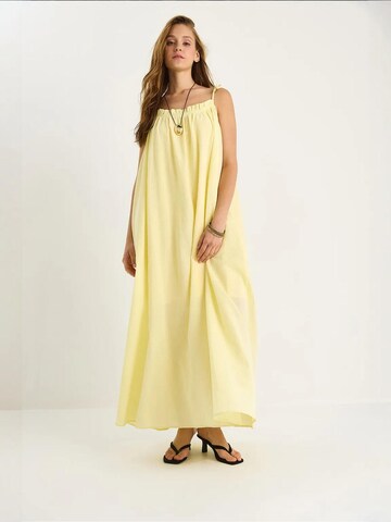 Bianco Lucci - Vestido em amarelo