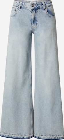 RÆRE by Lorena Rae Wide Leg Farkut värissä sininen: etupuoli