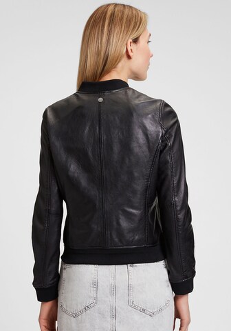 Gipsy by Mauritius Tussenjas 'Bjella' in Zwart