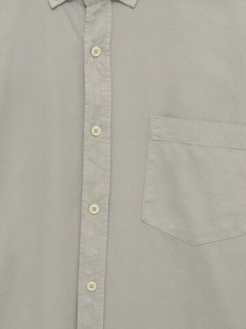 Pull&Bear Regular fit Button Up Shirt in Grey