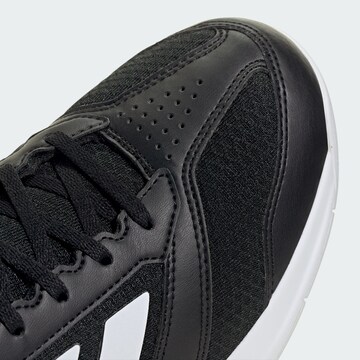 ADIDAS PERFORMANCE - Calzado deportivo 'Ligra 8' en negro