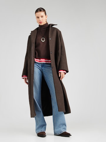 Pull-over & Other Stories en marron