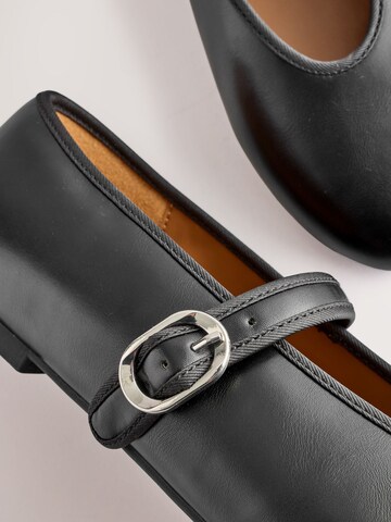 Ballerina con cinturino 'Forever Comfort' di Next in nero