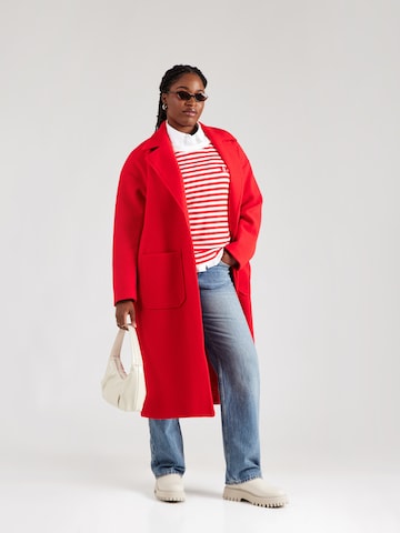 Manteau mi-saison 'PCJILI' PIECES Curve en rouge