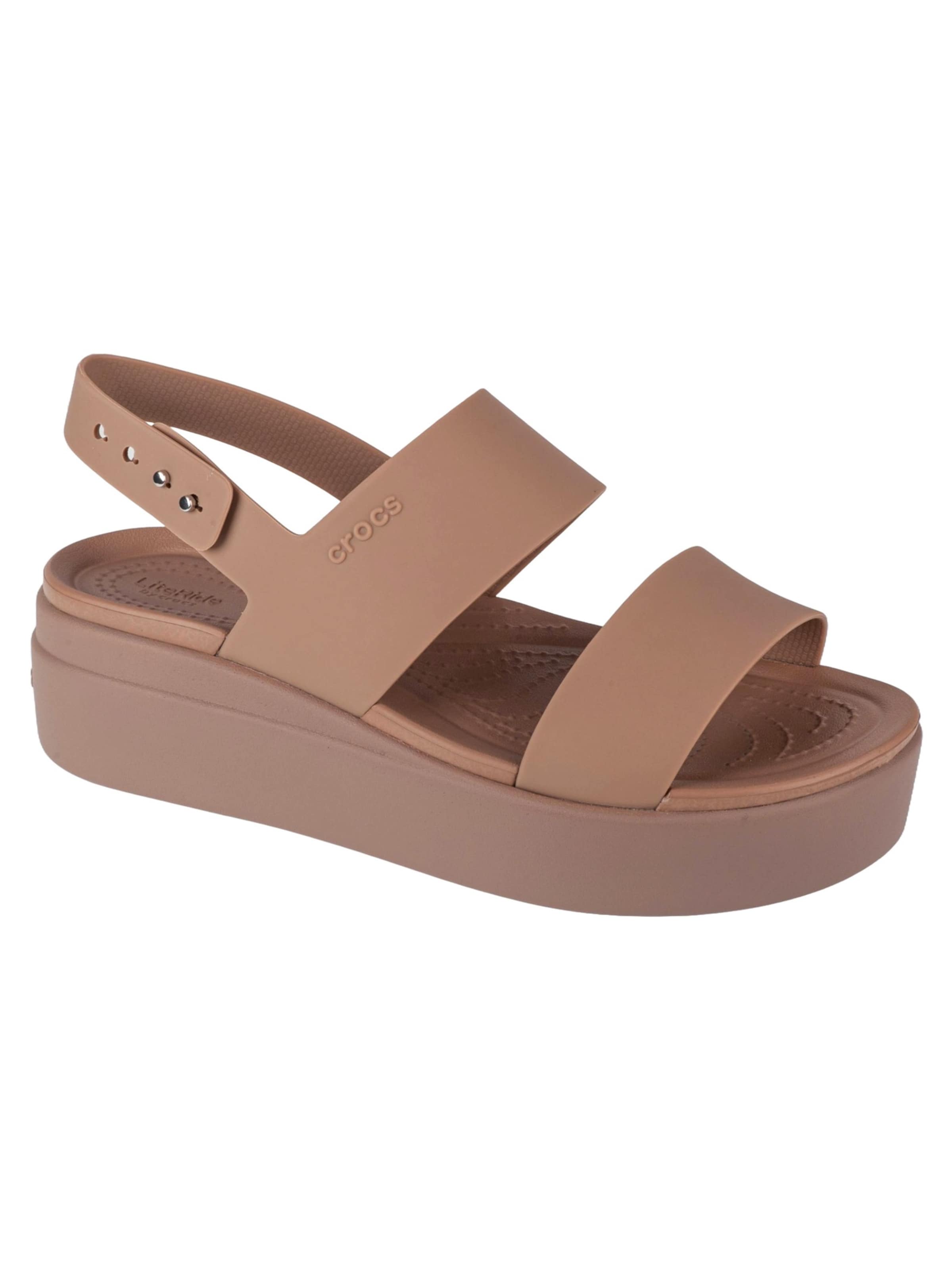 Crocs Sandale 'Brooklyn'‌‌‌‌ in Braun: Vorderseite