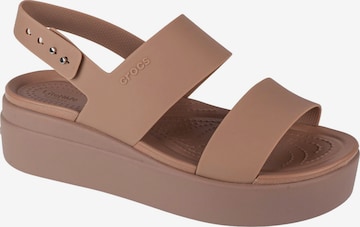 Crocs Sandale 'Brooklyn' in Braun: Vorderseite