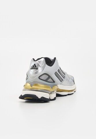 ADIDAS ORIGINALS Sneakersy niskie 'ADIZERO F50' w kolorze srebrny