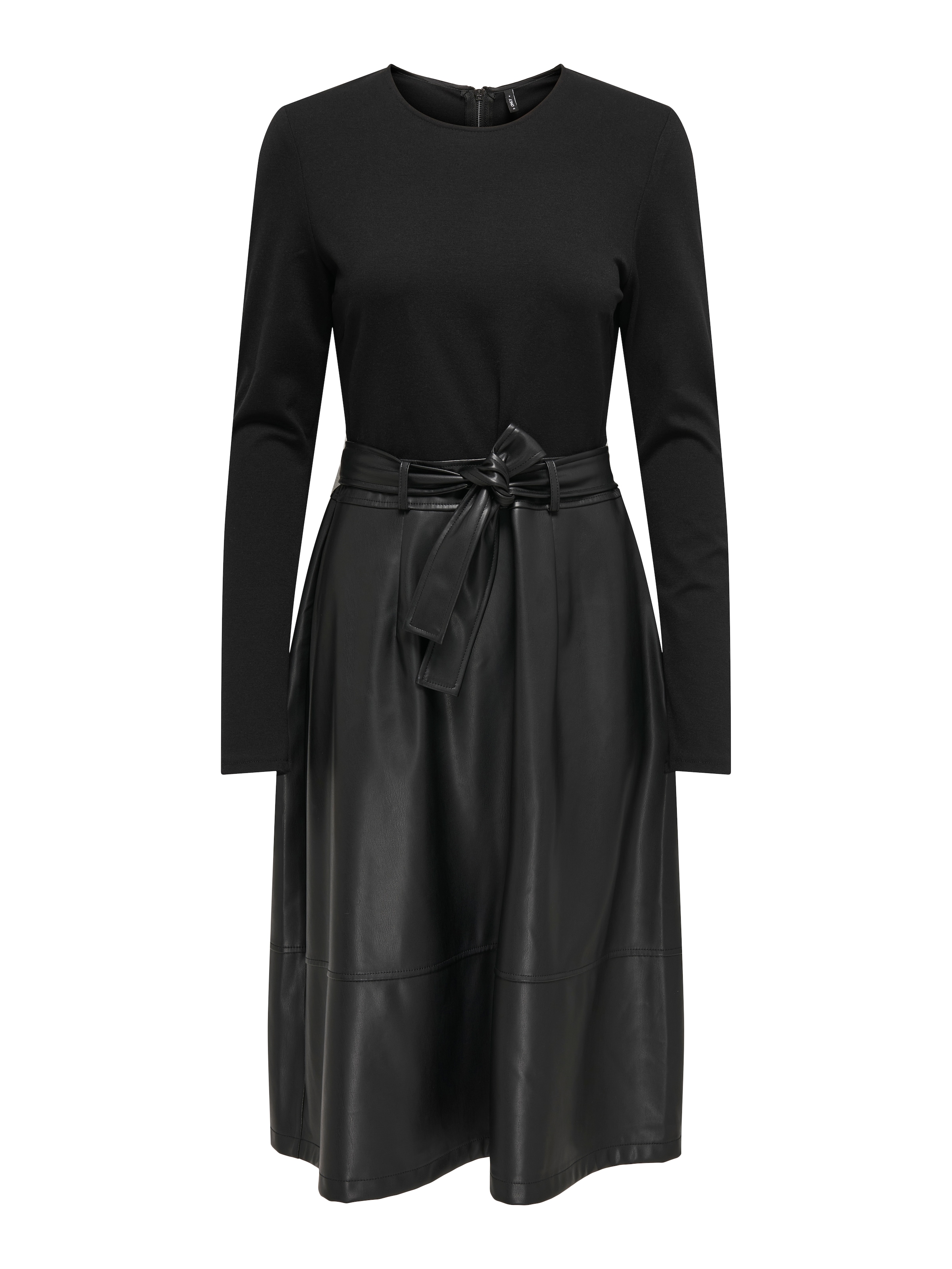 ONLY Dress 'ONLMADDIE' in Black: front