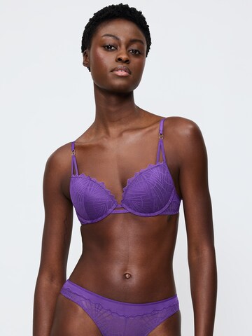 TRIUMPH - Push-up Sujetador 'That Night In Vegas' en lila: frente