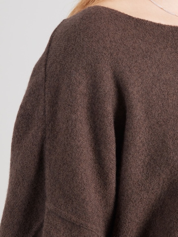 AMERICAN VINTAGE Trui 'DAMSVILLE' in Bruin