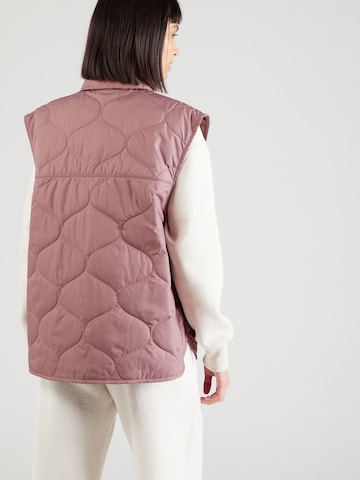 Nike Sportswear Vest 'ESSNTIAL' in Purple