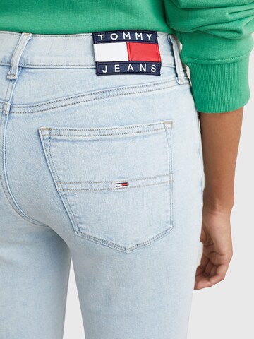 Tommy Jeans Skinny Džíny 'NORA MID RISE SKINNY' – modrá