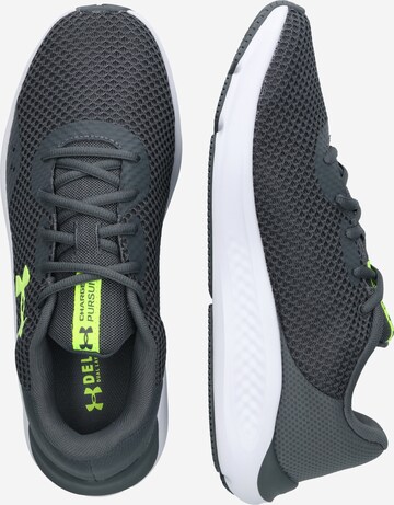 UNDER ARMOUR Juoksukengät 'Charged Pursuit 3' värissä harmaa