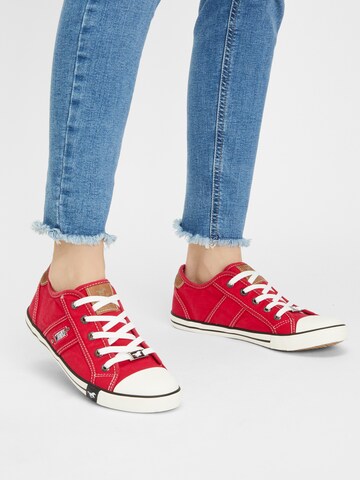 Sneaker bassa di MUSTANG in rosso: frontale