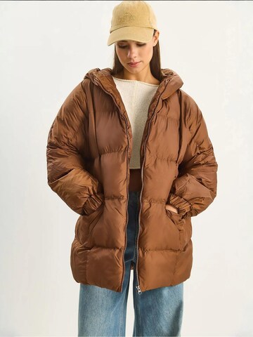 Cappotto invernale di Bianco Lucci in marrone