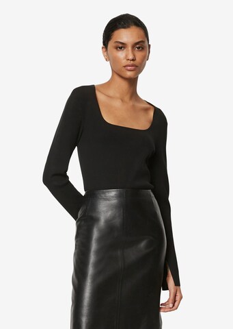 Marc O'Polo Sweater in Black: front