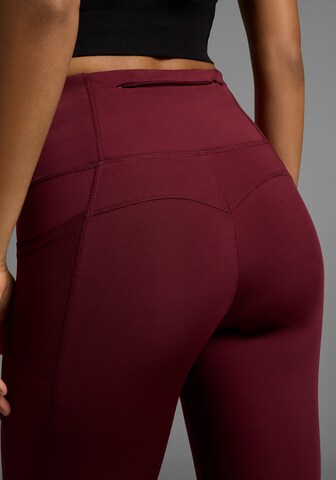 FAYN SPORTS Slim fit Workout Pants in Red