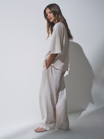 The Set Set in Beige