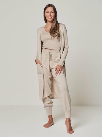 YOU LOOK PERFECT Huispak in Beige: voorkant