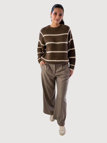 WEARABLE STORIES Pullover 'Nayla' in Grau