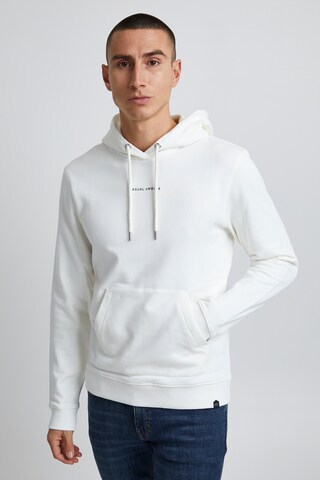 Casual Friday Sweatshirt 'Sinius' in White: front