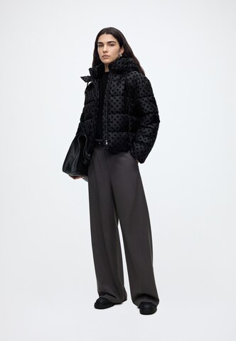 GUESS Jacke 'NEW DAISY' in Schwarz