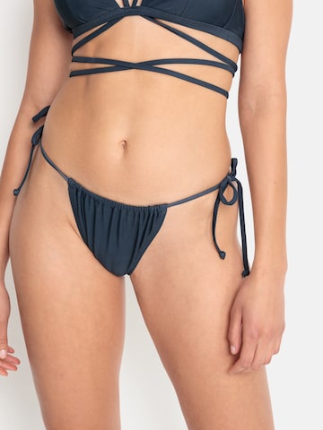 LSCN by LASCANA Bikinibroek ' cheeky Gina' in Blauw: voorkant