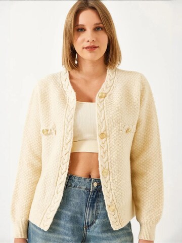 Giacchetta di Bianco Lucci in beige: frontale