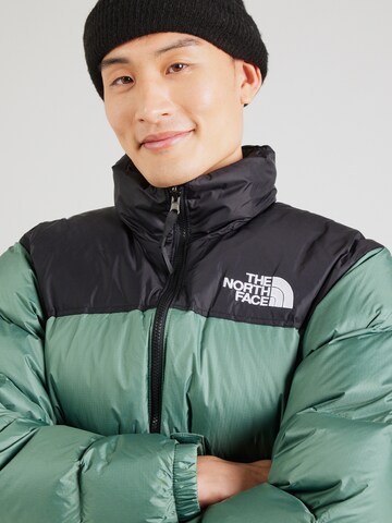 THE NORTH FACE Regular Fit Jacke '1996 Retro Nuptse' in Grün