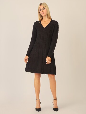 APART Strickkleid in Schwarz