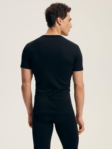 Henderson - Camiseta 'Slim-Fit-Baumwoll-T-Shirt mit Rundhals, BT-100 M' en negro