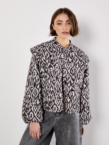 Apricot - Chaqueta tradicional ' ' en negro: frente