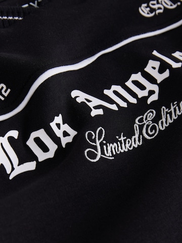 Next Shirt in Black