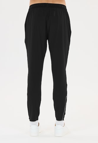 Virtus Tapered Workout Pants 'Michi' in Black