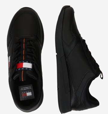 Tommy Jeans Rövid szárú sportcipők 'ESSENTIAL' - fekete