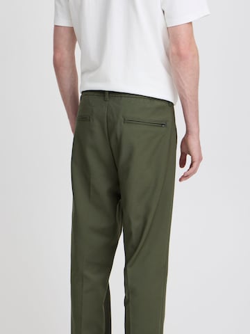 Casual Friday Tapered Chino 'Marc' in Groen