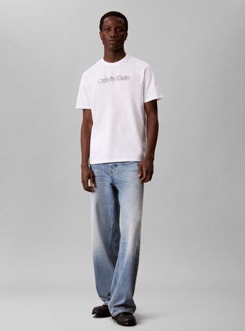 T-Shirt Calvin Klein en blanc