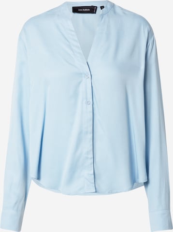 NU-IN Blouse in Blue: front