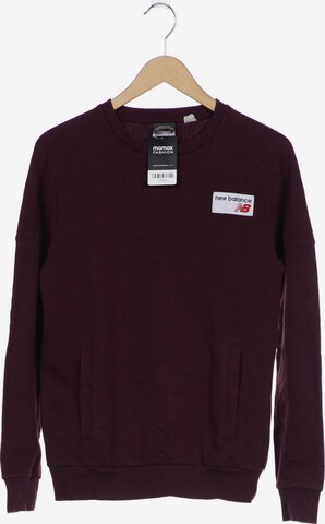 new balance Sweatshirt & Zip-Up Hoodie in S in Purple: front